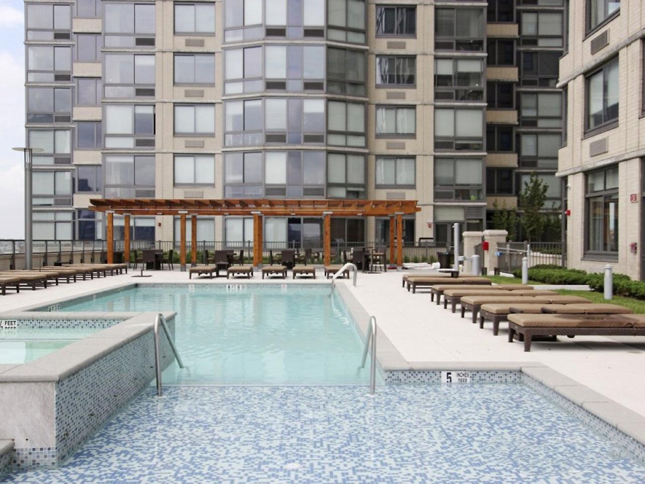 Global Luxury Suites At Metropolitan Джерси-Сити Экстерьер фото